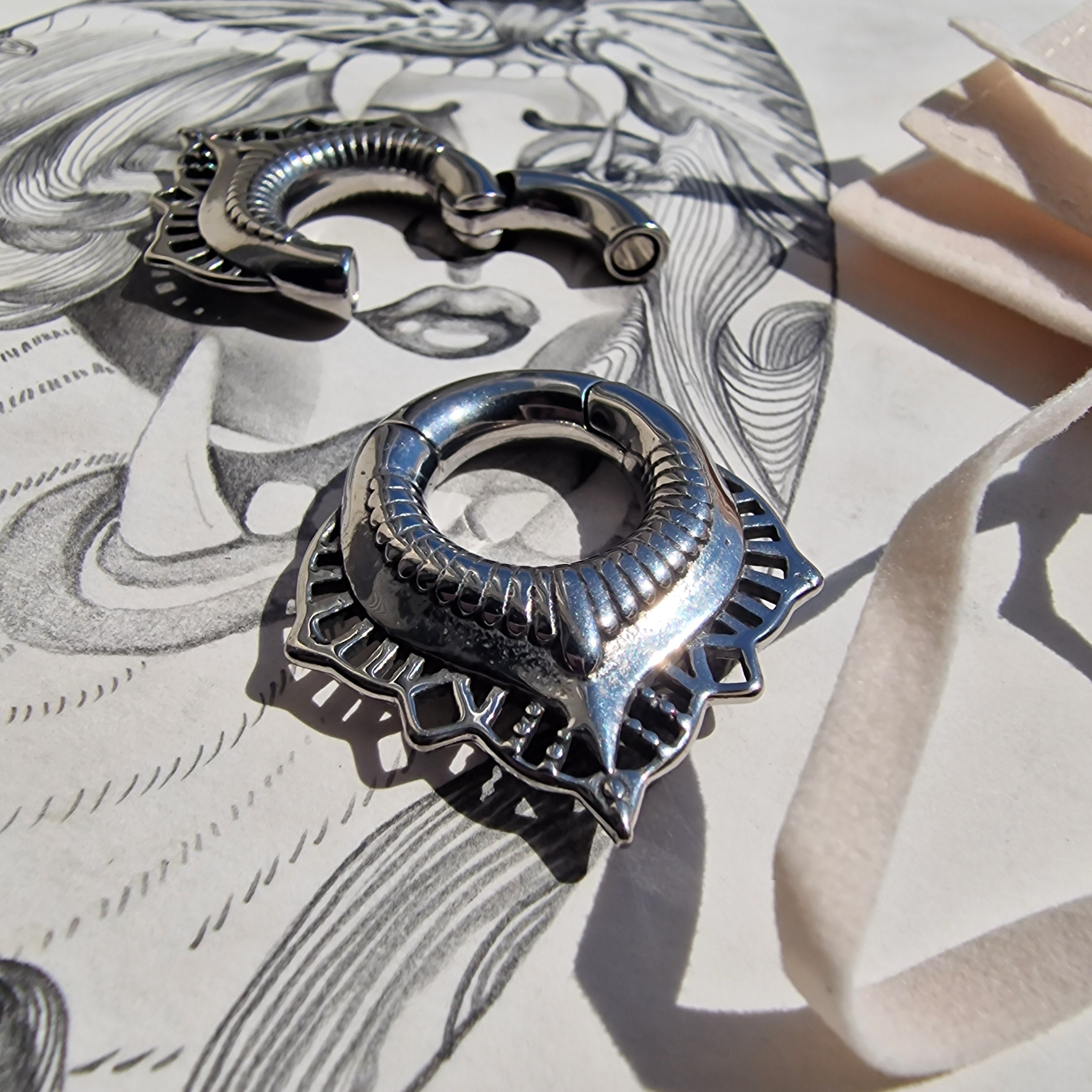 6MM 2G Silver Ear Weight Hangers Teardrop Hangers  Ornate Stretched Lobes Pair
