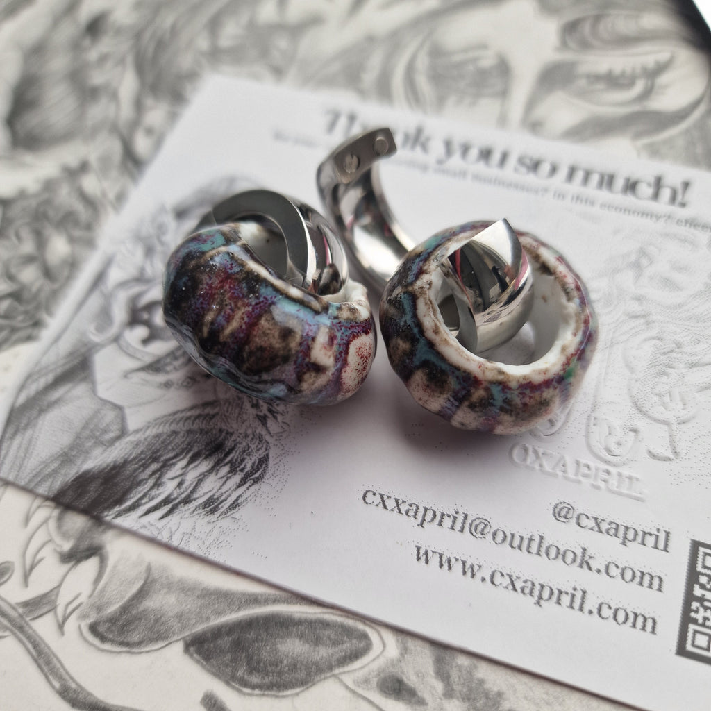 Silver Seashell Ceramic Ear Weight Gauge Hoops | CXAPRIL
