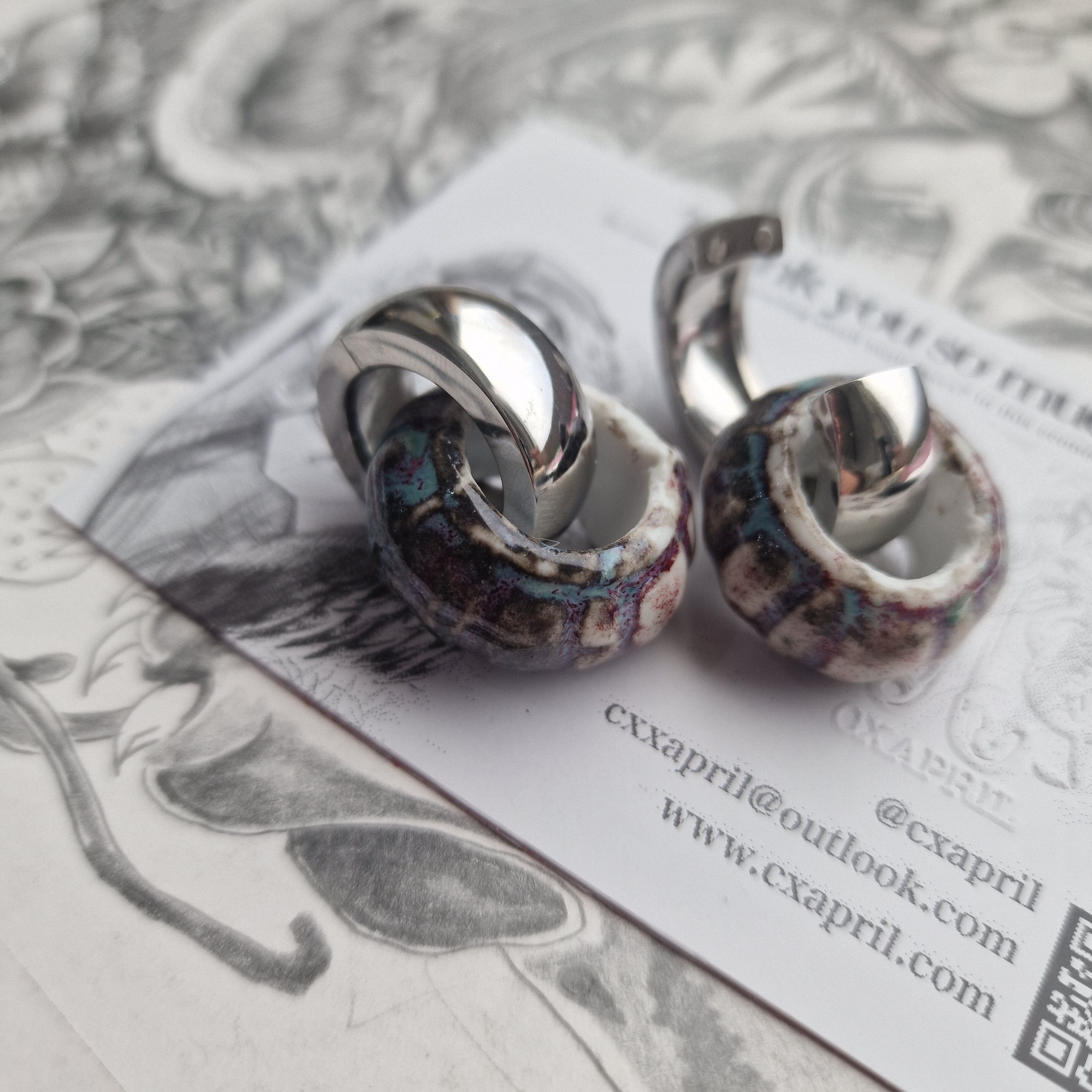 Silver Seashell Ceramic Ear Weight Gauge Hoops | CXAPRIL