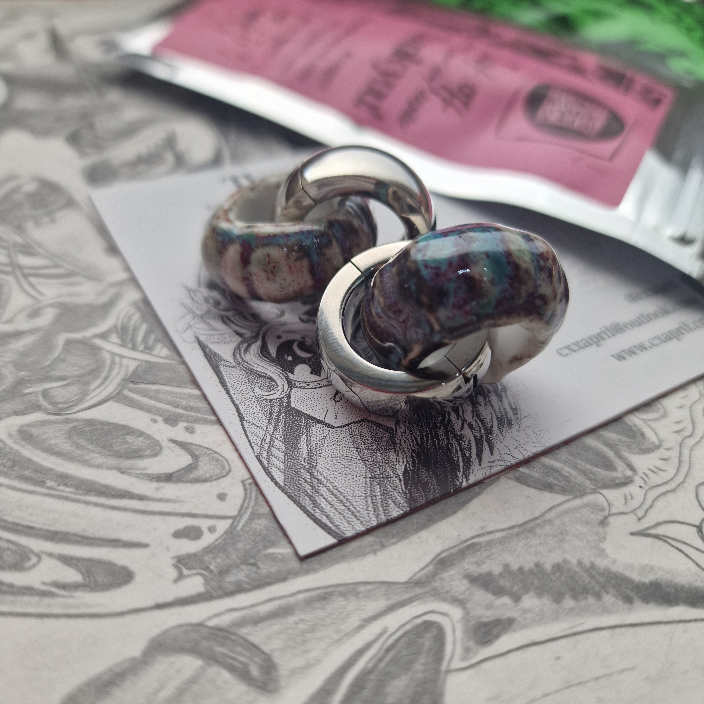 Silver Seashell Ceramic Ear Weight Gauge Hoops | CXAPRIL