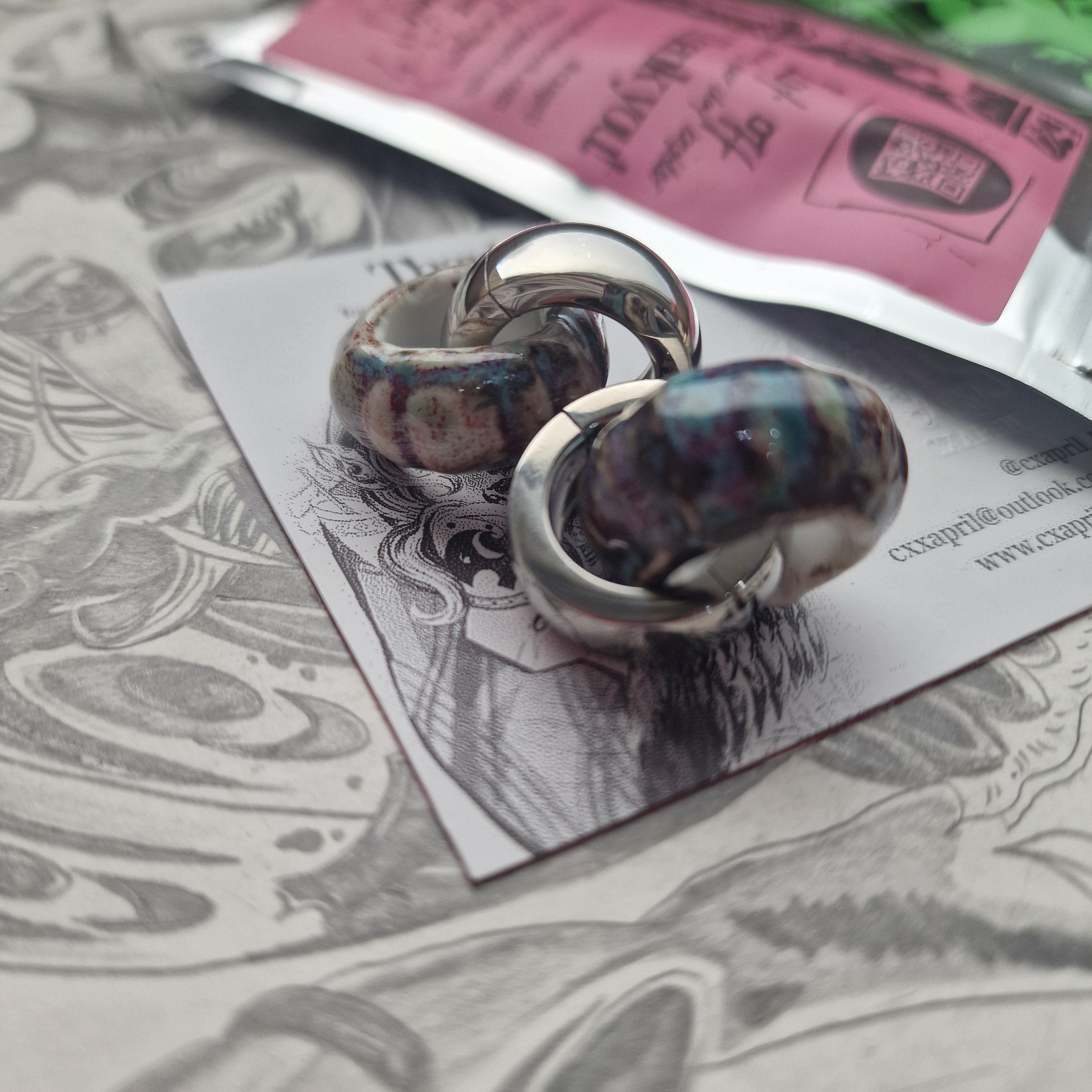 Silver Seashell Ceramic Ear Weight Gauge Hoops | CXAPRIL