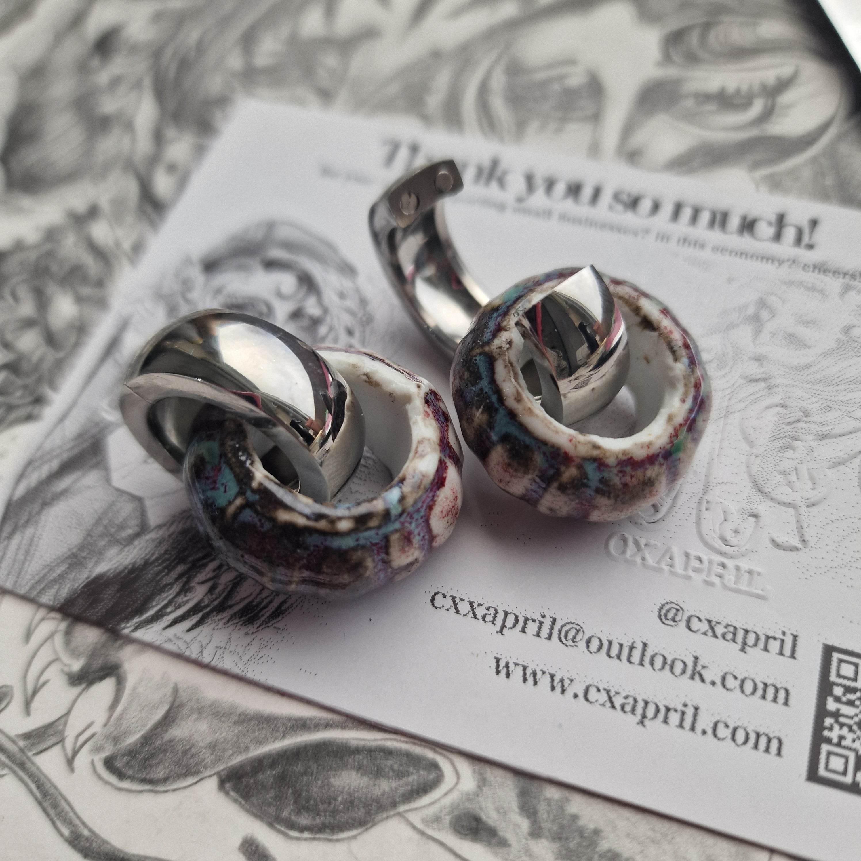 Silver Seashell Ceramic Ear Weight Gauge Hoops | CXAPRIL