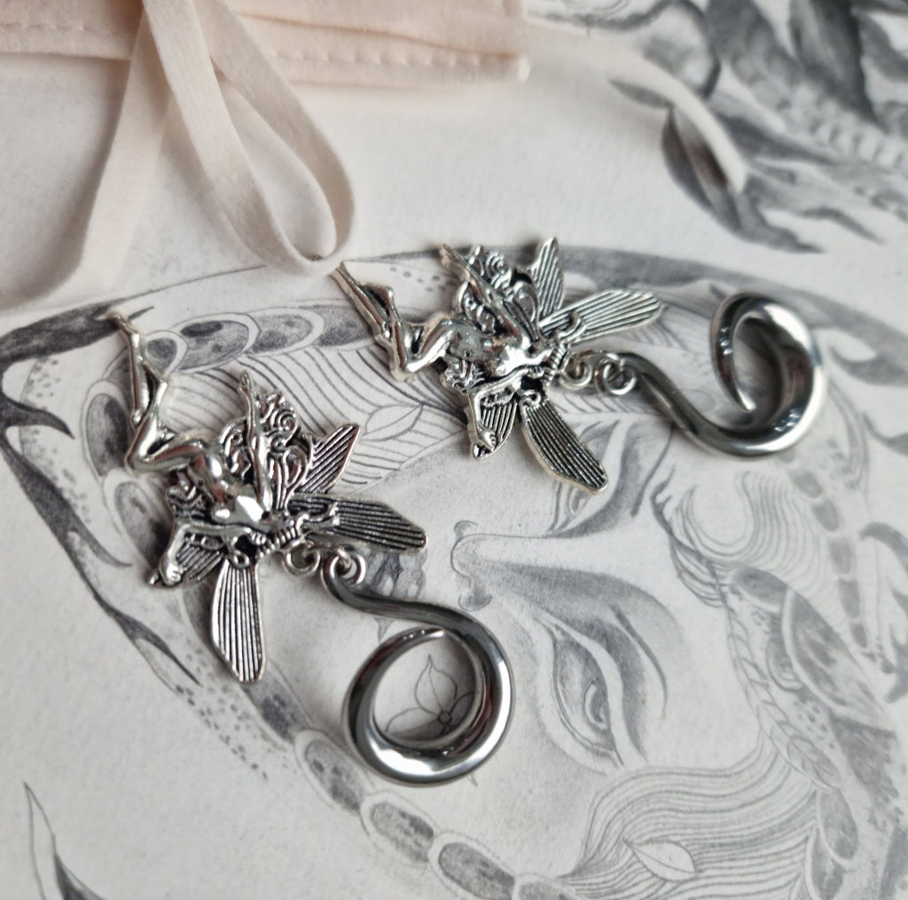 6MM 2G Silver Fairy Dangle Gauges | Alternative jewellery