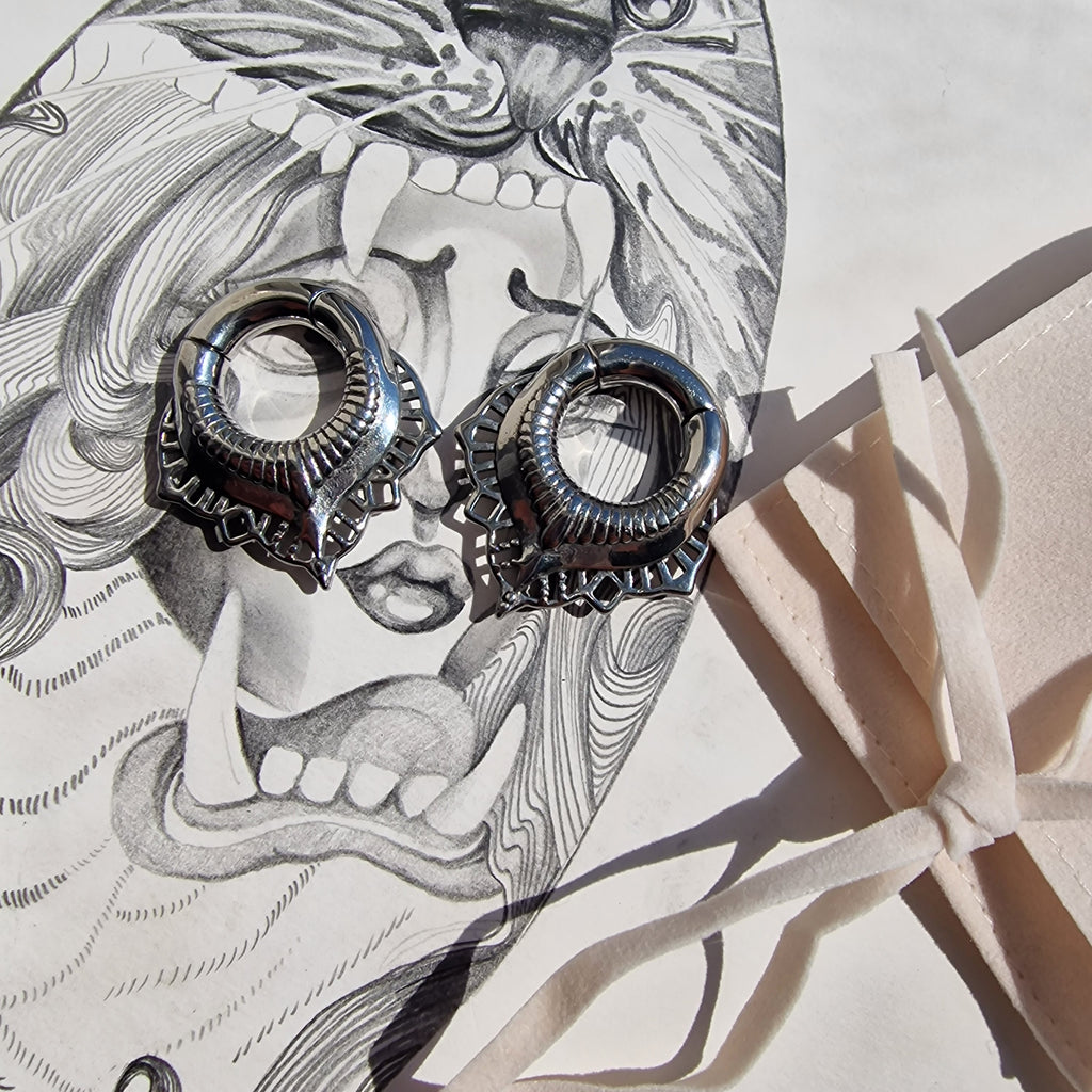 6MM 2G Silver Ear Weight Hangers Teardrop Hangers  Ornate Stretched Lobes Pair